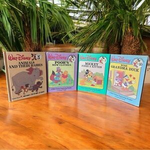 VINTAGE Walt Disney Fun-To-Read Library - 4-Book Lot - 1980s Bantam Books